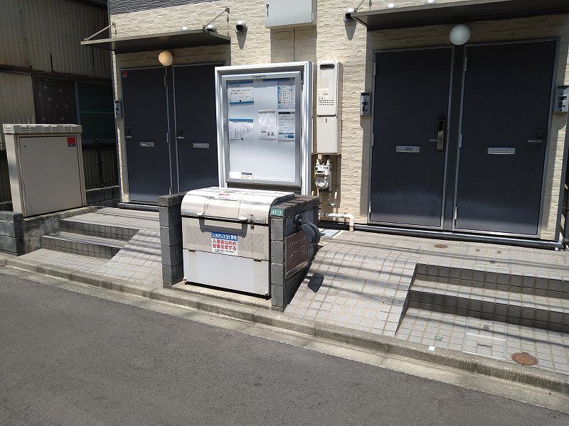 レオパレス中野坂上 エントランス