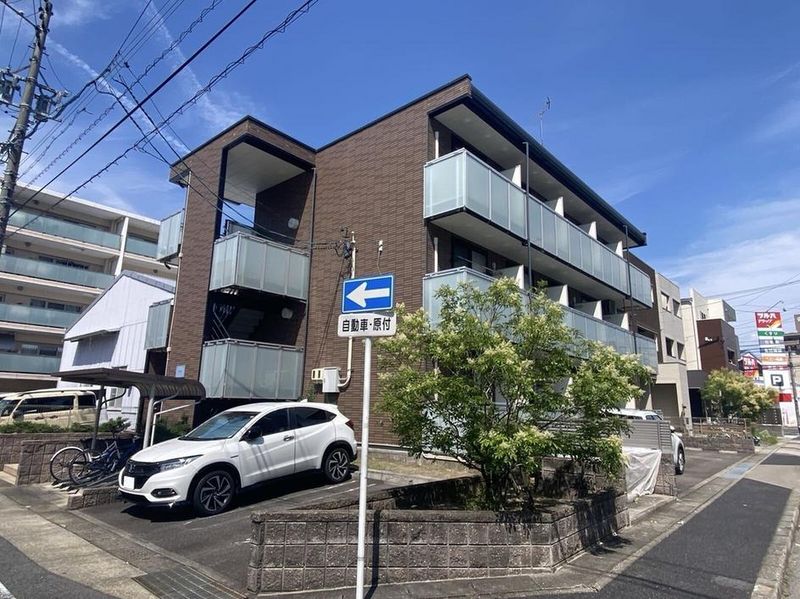 レオパレス植田南 外観