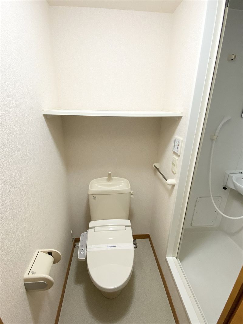 レオパレス王子台弐番館 トイレ