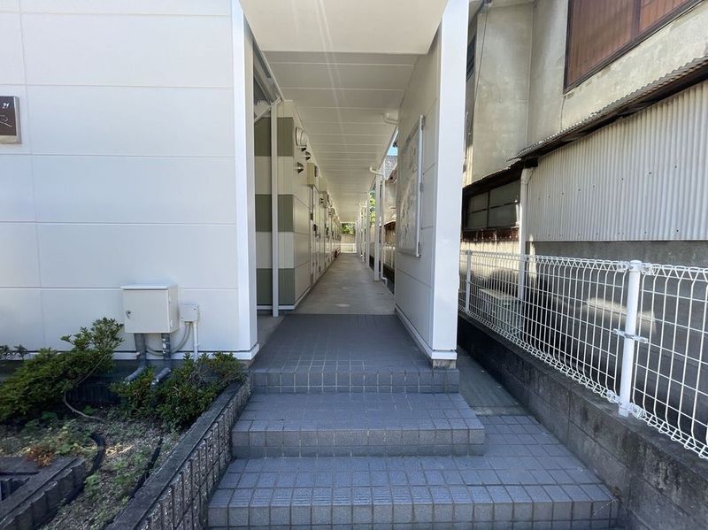 レオパレスソレイユ エントランス