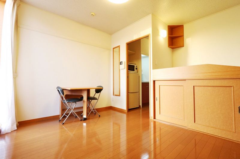 レオパレス長尾元町 居間