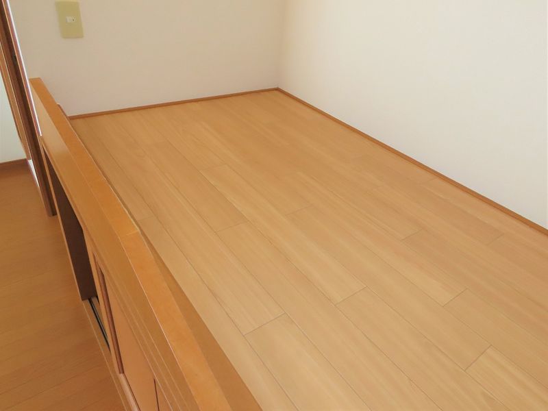 レオパレスつきのき 寝室