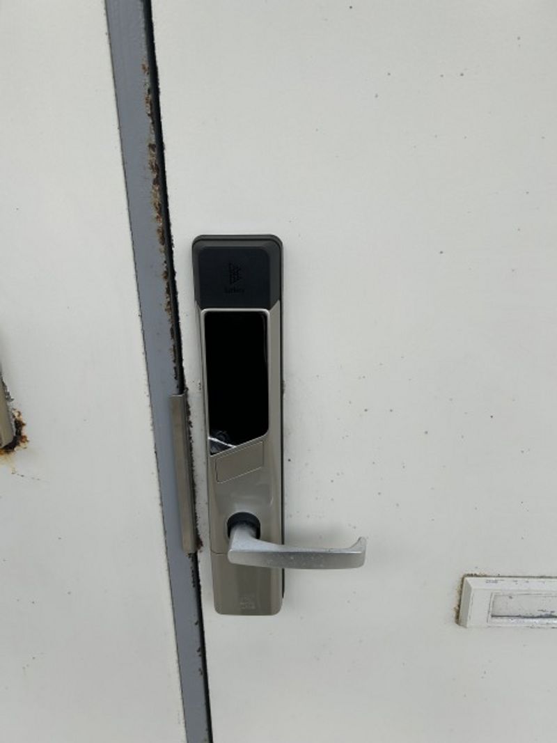 レオパレスオアシス エントランス