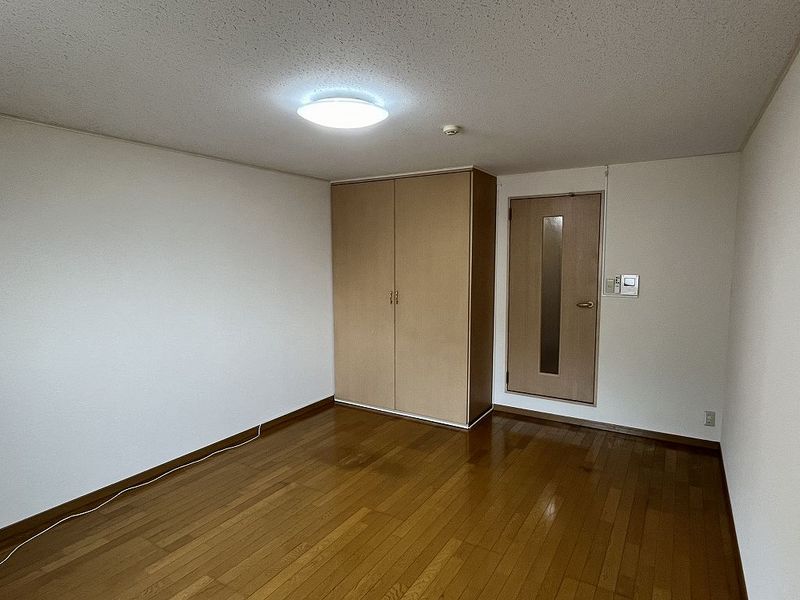 レオパレス水落 居間