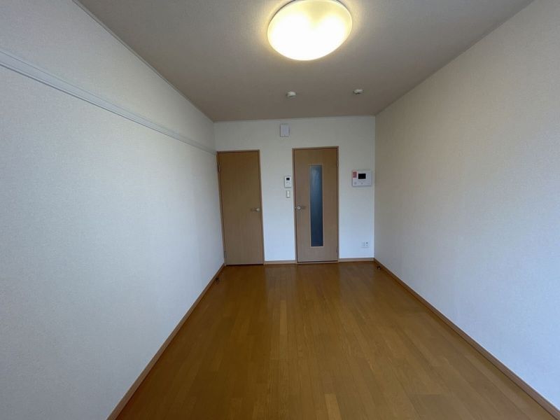 レオパレスプチパレＫ 居間