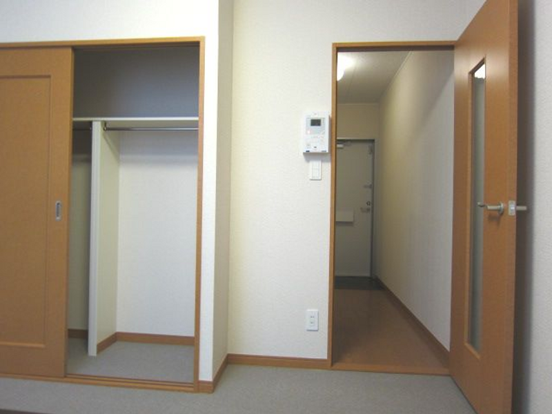 レオパレスボレール 居間