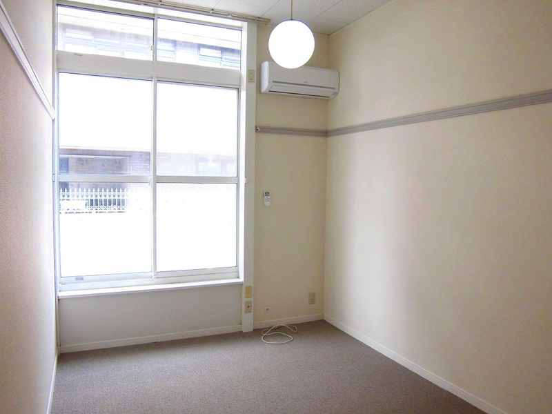 レオパレスサンハイムⅡ 居間