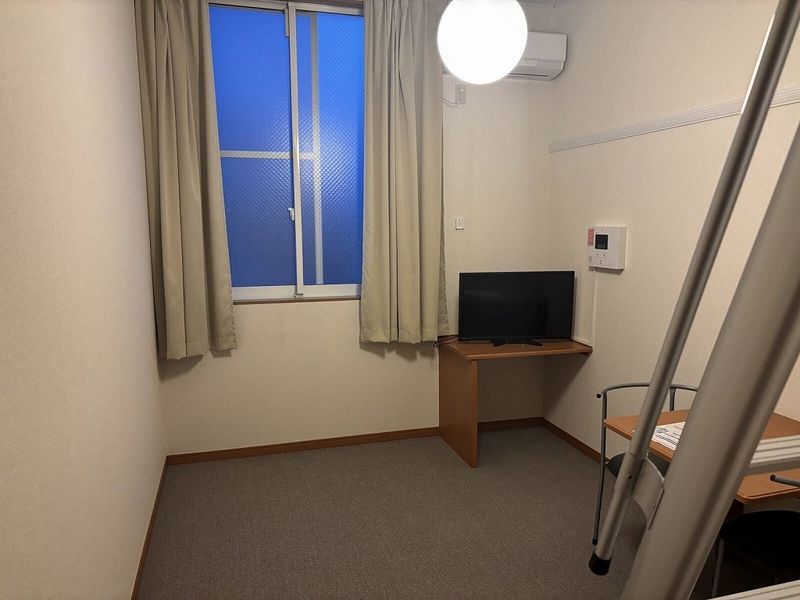 レオパレス柏座 居間