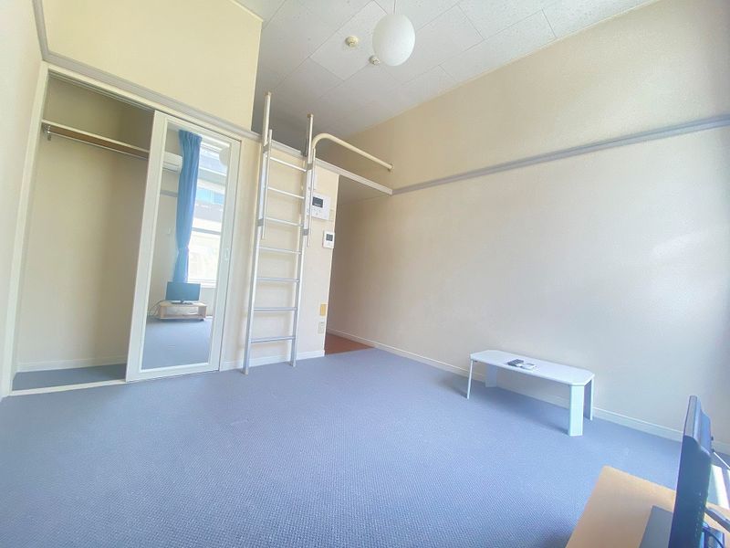 レオパレス彩Ⅱ 居間