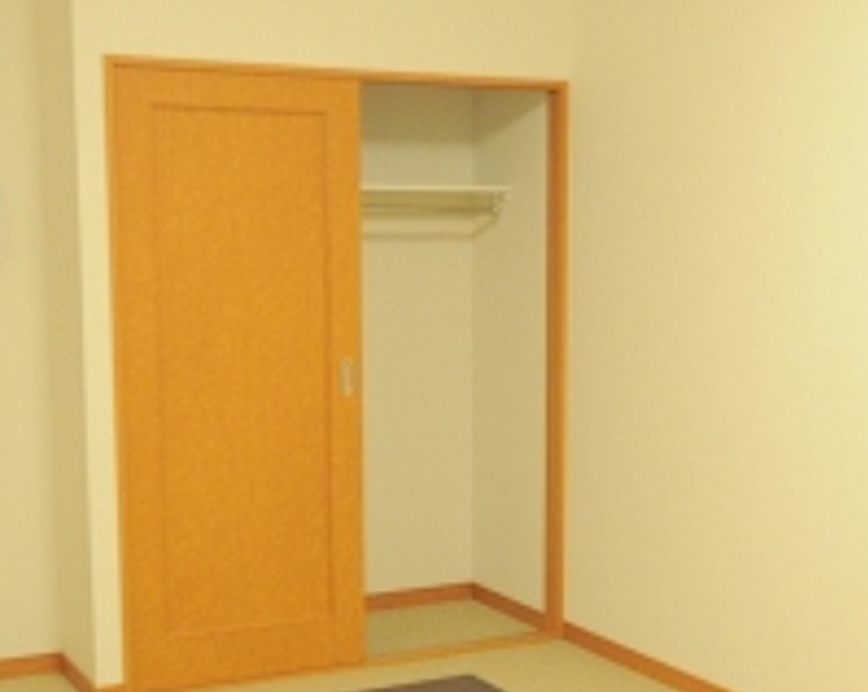 レオパレス牧志 収納