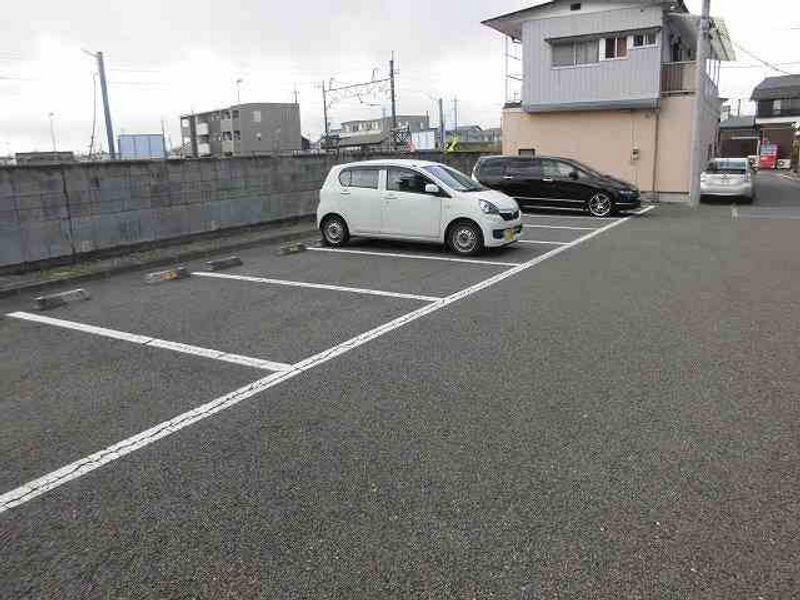 レオネクストＵＥＮＯ 駐車場
