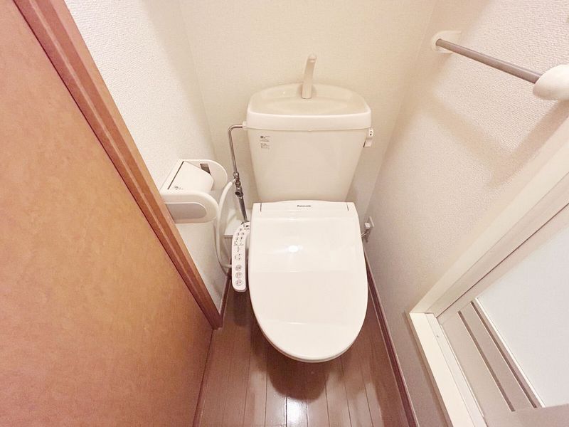 レオパレス川添 トイレ