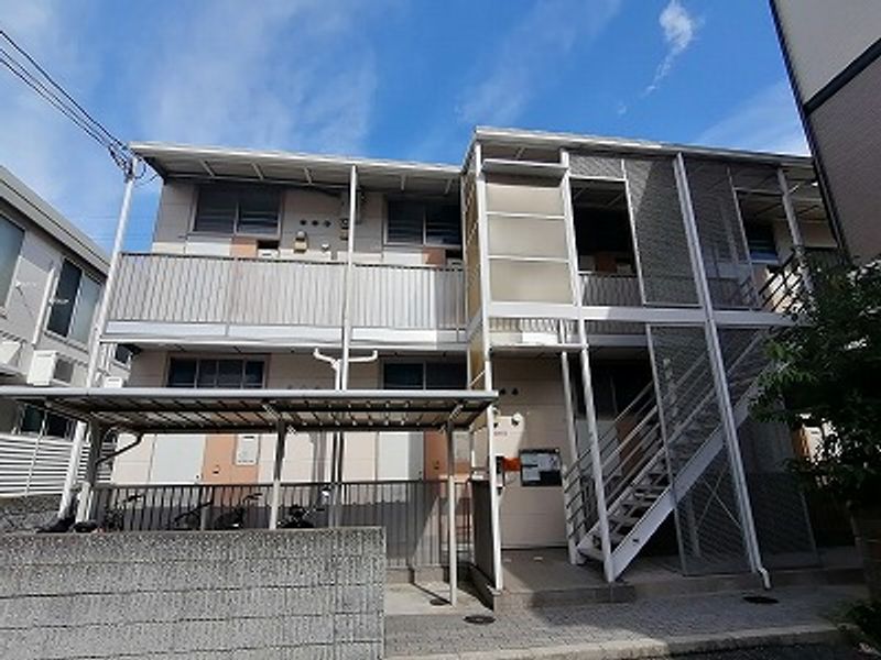 レオパレスブリリアント エントランス