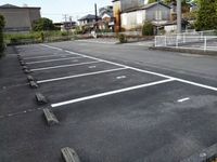 レオパレスウイロウ 駐車場