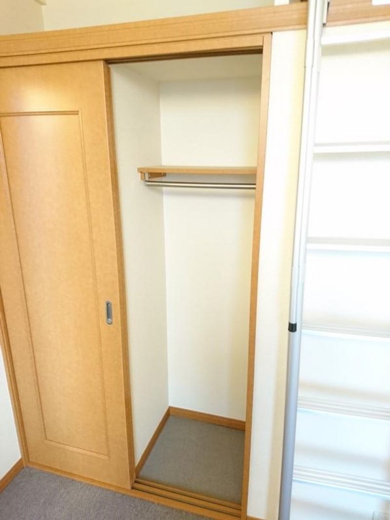 レオパレスバロン 収納