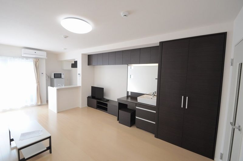 ミランダ広渡 居間