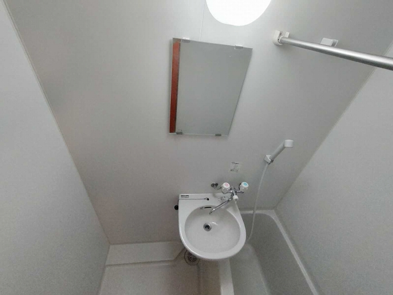 レオパレスボレール 洗面台