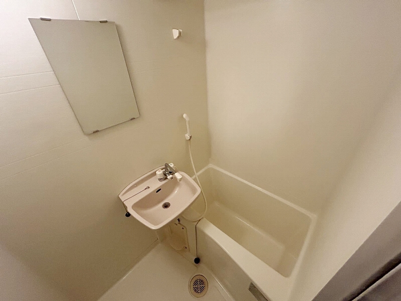 leopalace Primavera Ogikubo Bathroom