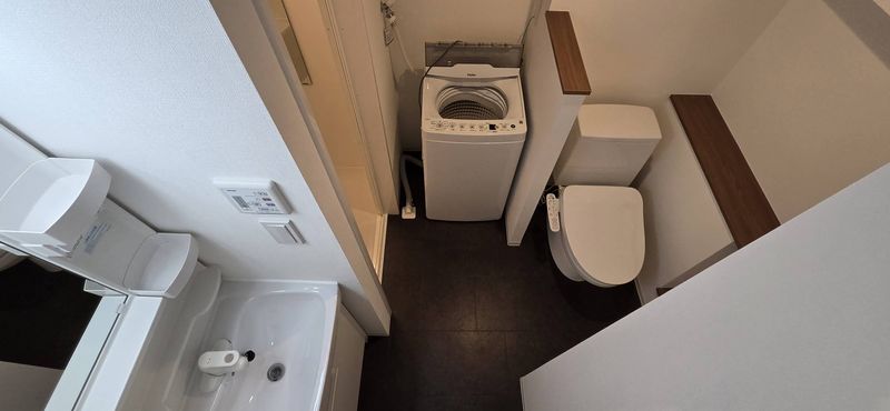 ArLk Graceful Washroom