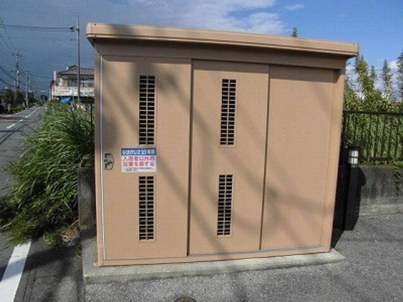 レオパレスシュクル 共用部分
