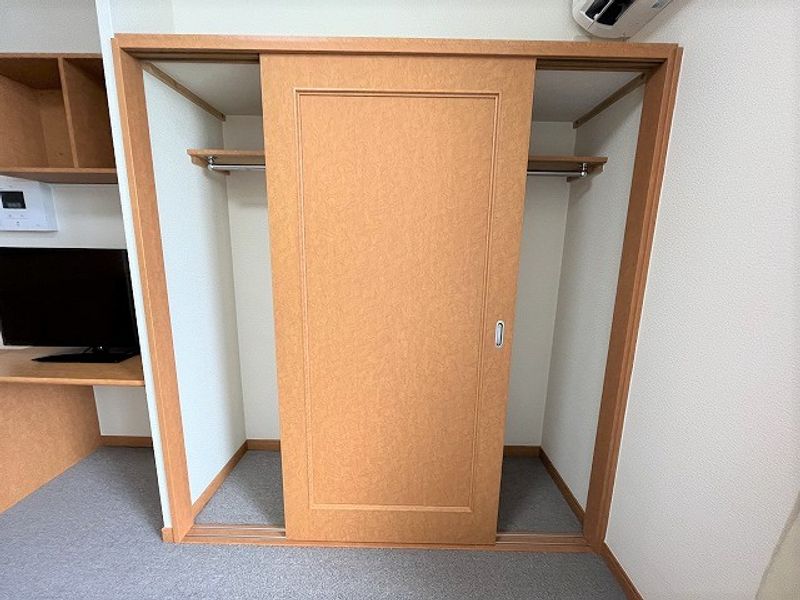 レオパレスメルツェⅡ 収納