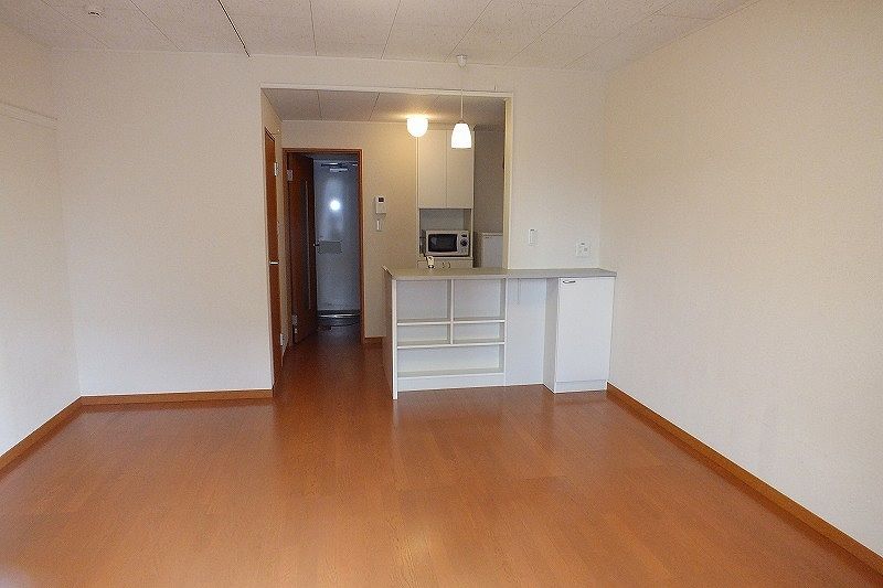 レオパレス英俊Ｃ 居間