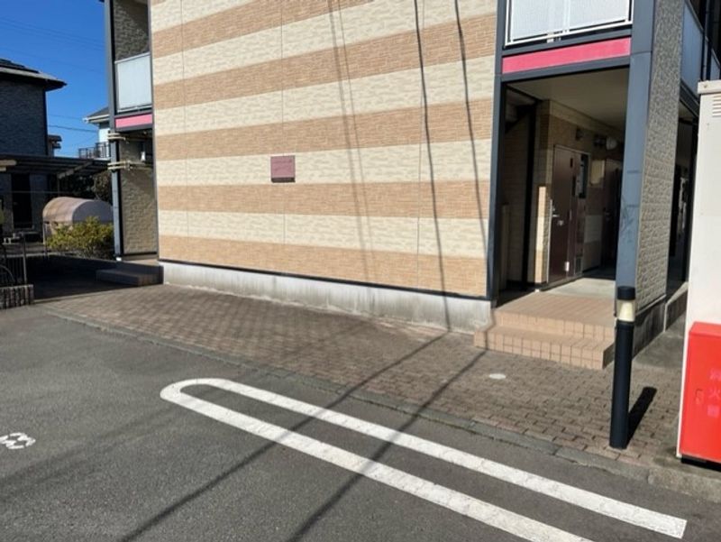 レオパレスアルシオネ エントランス