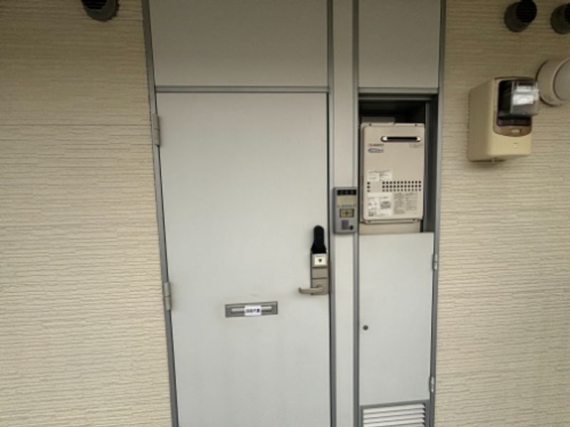 レオパレスＧＯＳＡＭＡＲＵ 玄関