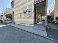 レオパレスパオ エントランス