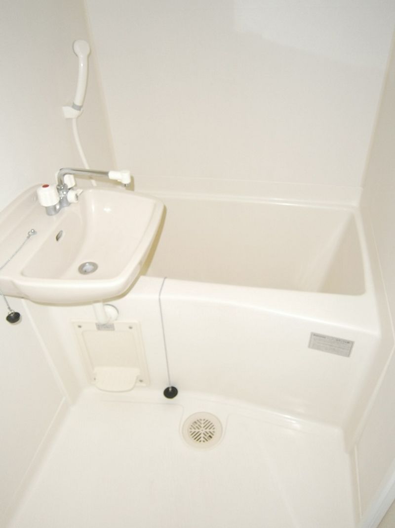 レオパレスティー　フジ 風呂