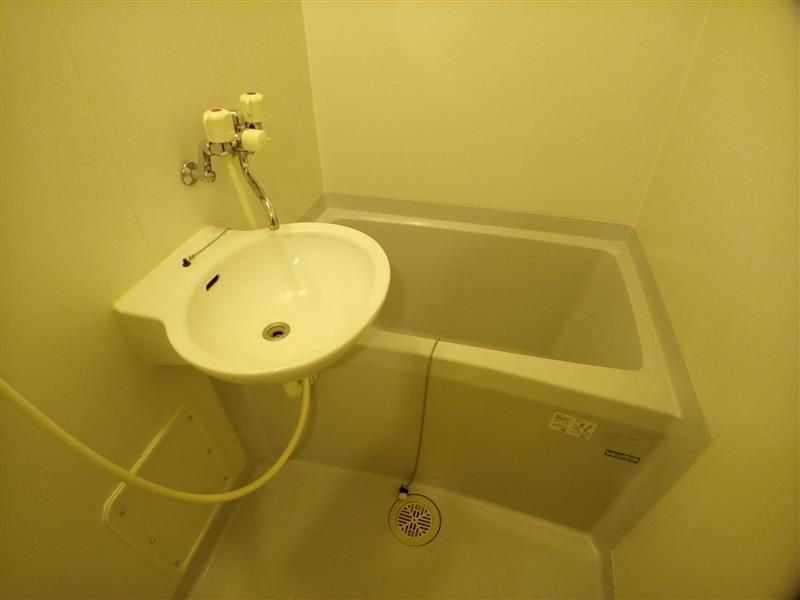 レオパレスレガーメ住吉 風呂