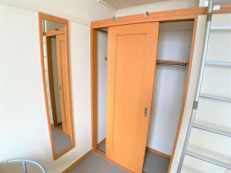 レオパレスジュネス紫原 収納