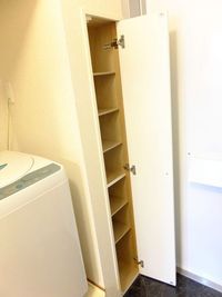 レオパレスヴィクトワール 玄関
