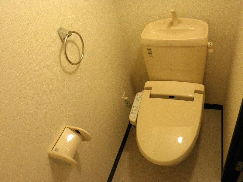 レオネクストアロマルカネハイツ トイレ