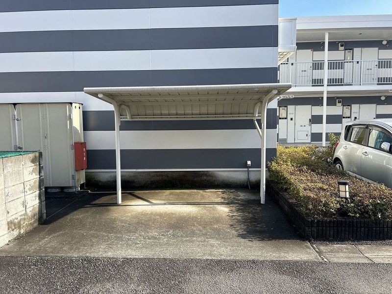 レオパレススワホーム エントランス
