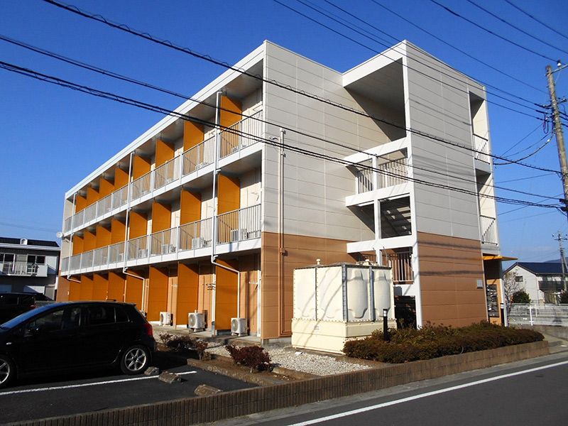 レオパレスプロムナード 外観