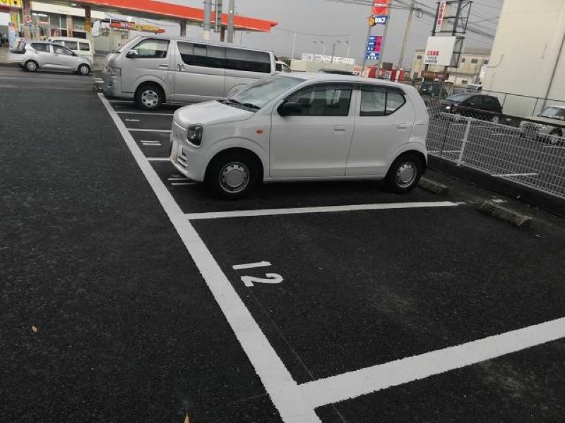 レオパレスドリーム 駐車場