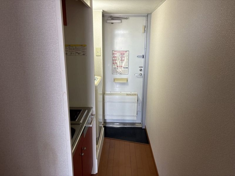 レオパレスリンダーホフ 玄関