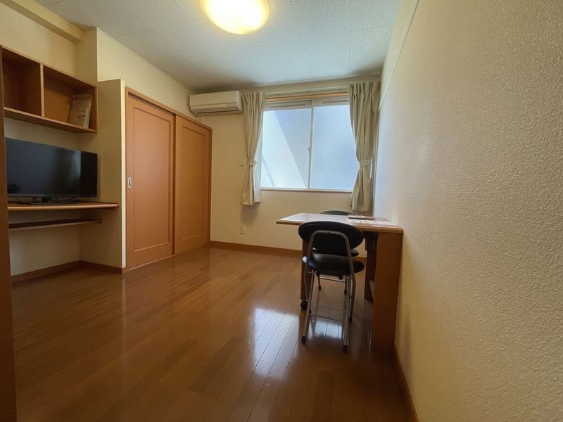 レオパレスＫＫＳ　木ノ本 居間