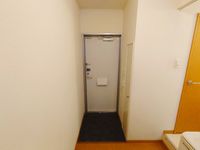 レオパレスバーン　ディーⅠ 玄関