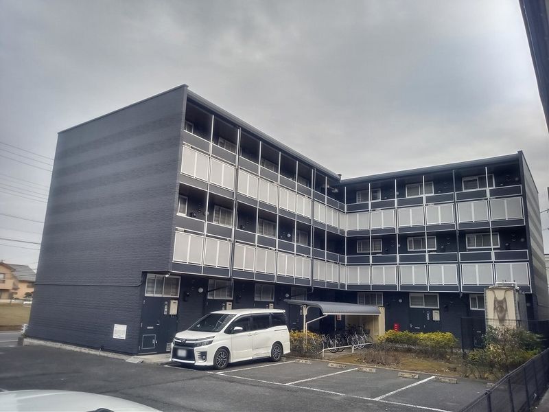 レオパレス羽邑 駐車場