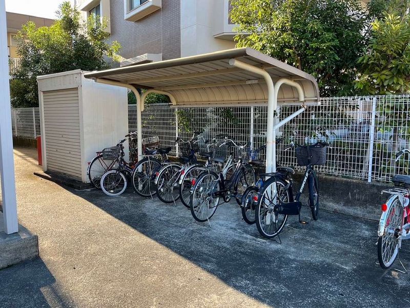 レオパレスシャルマン 共用部分