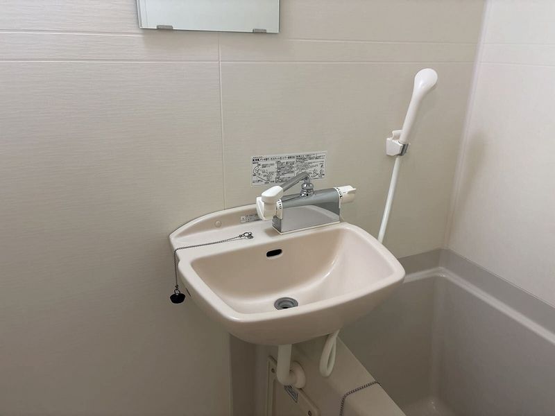 レオパレスＦＩＯＲＩ高松 洗面台