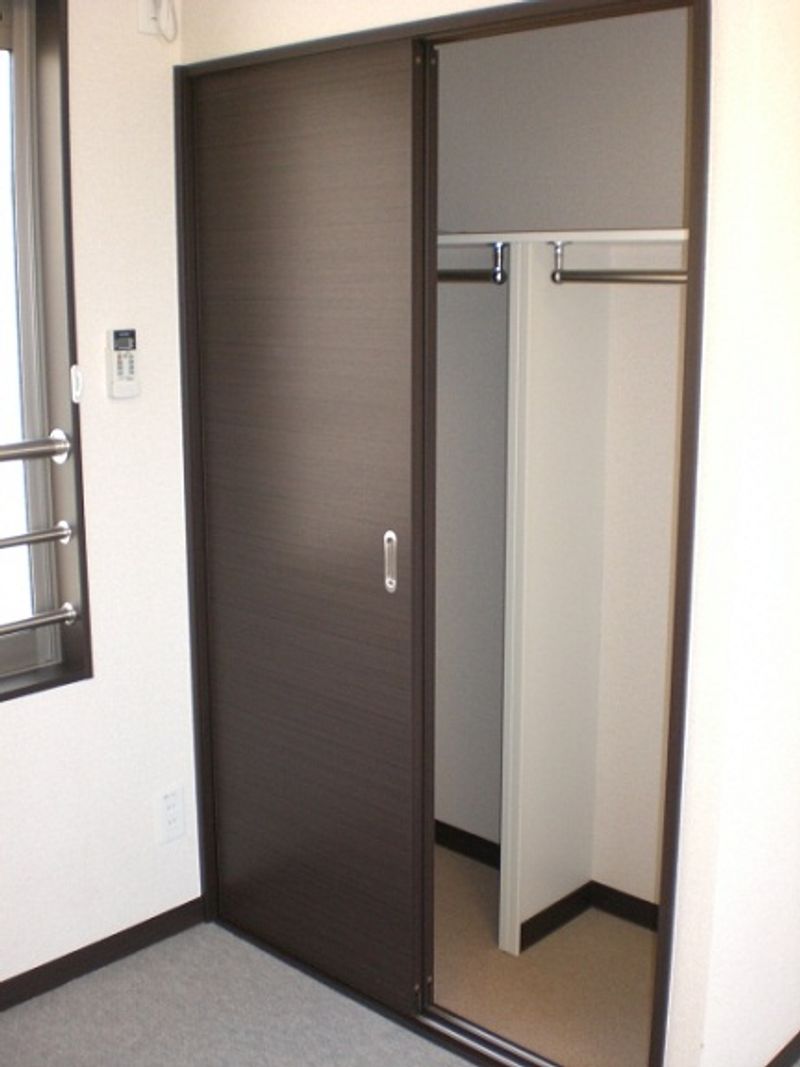 レオネクスト稲穂 収納
