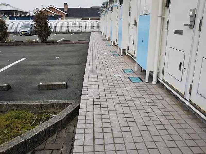 レオパレスＭｙやまがⅡ ロビー