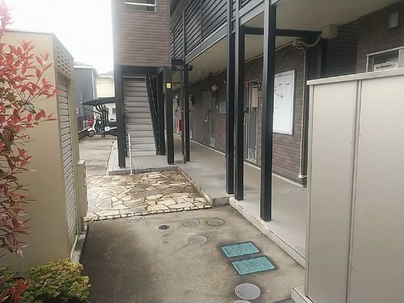 レオネクストレインボー上竹 エントランス