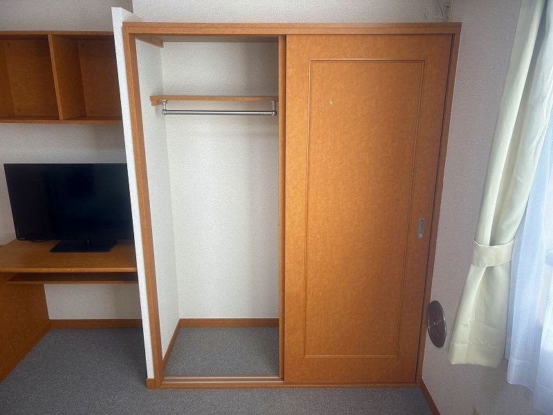 レオパレスヒルサイド　メゾン 収納