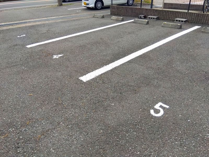 レオパレス望 駐車場
