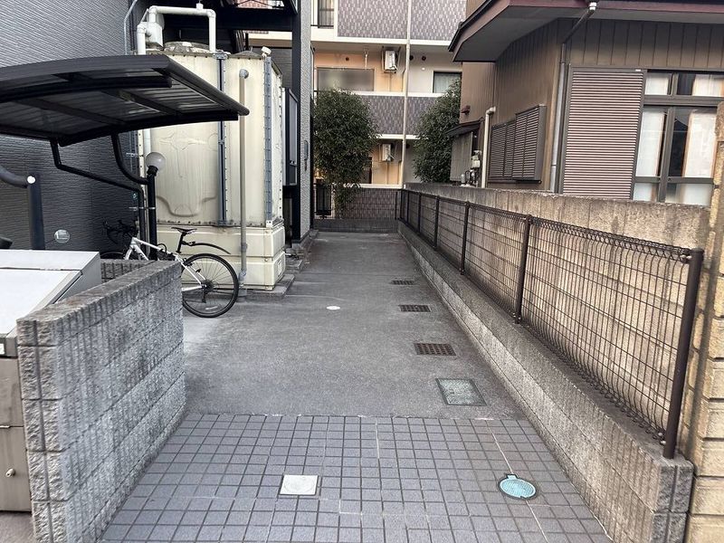 レオパレスさざんか エントランス