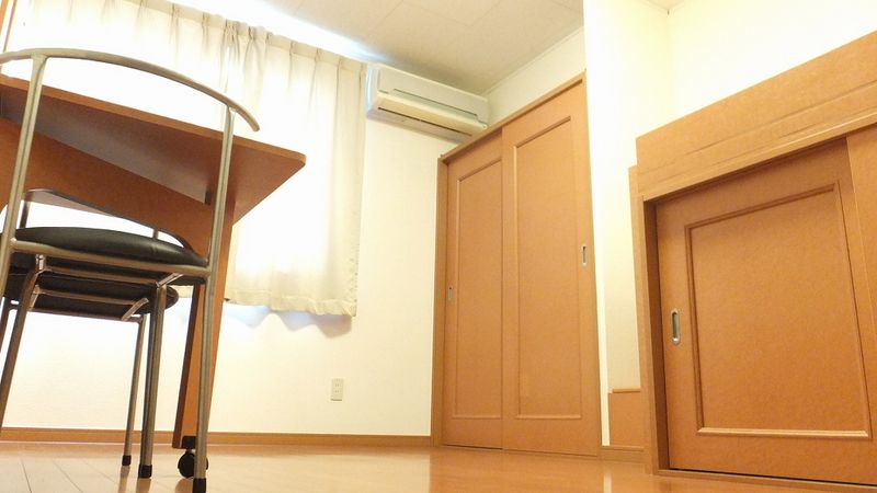 レオパレス漠 居間